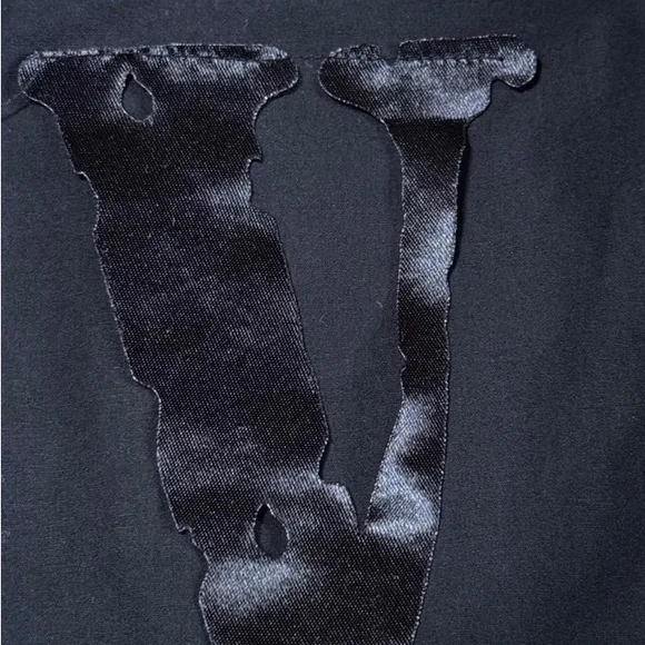 Preowned Vlone Original  Famous A$AP Rocky Raper  Designed  Dress Button Up . - Picture 7 of 13